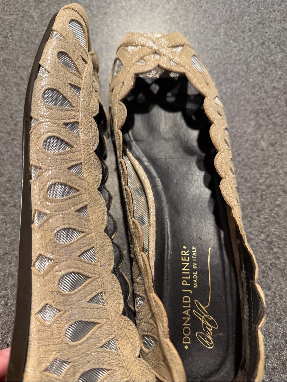 Donald J Pliner Couture Elma Laser Cut Mesh Flats EU 41.5 Italy